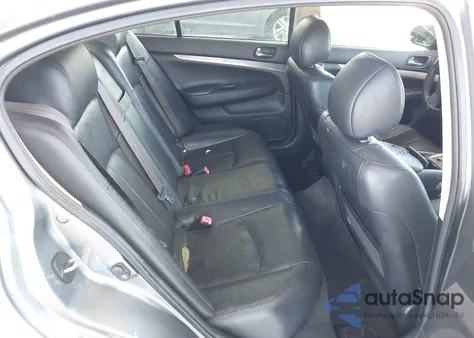 2015 Infiniti Q40 из США, поврежденный, VIN JN1CV6AP6FM500374